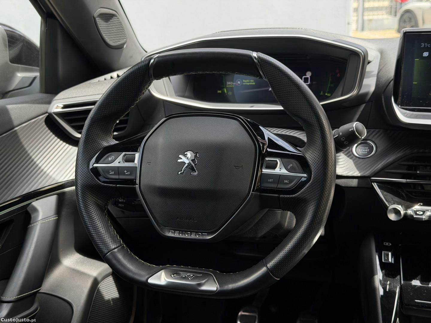 Peugeot 2008 1.5 BlueHDi GT — fotografia 11