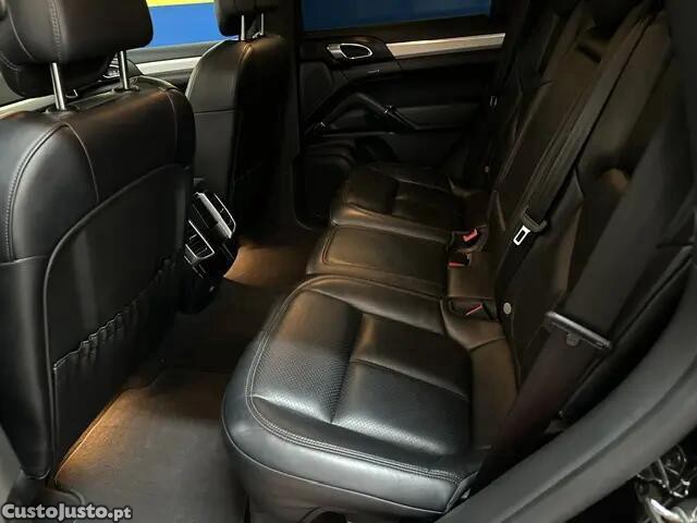 Porsche Cayenne 3.0 V6 — fotografia 9