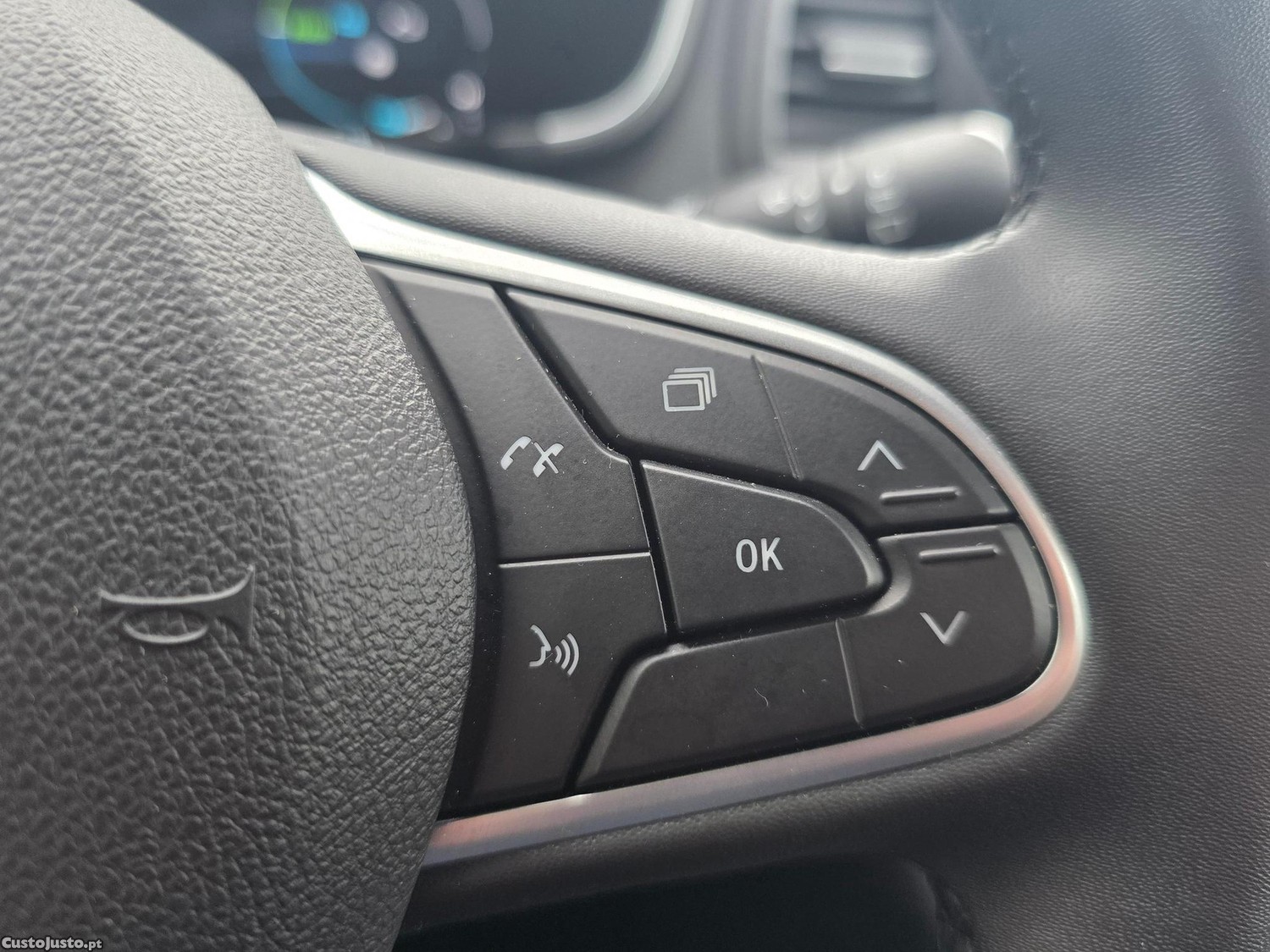 Renault Mégane Sport Tourer 1.6 E-Tech Plug In Hybrid — fotografia 17