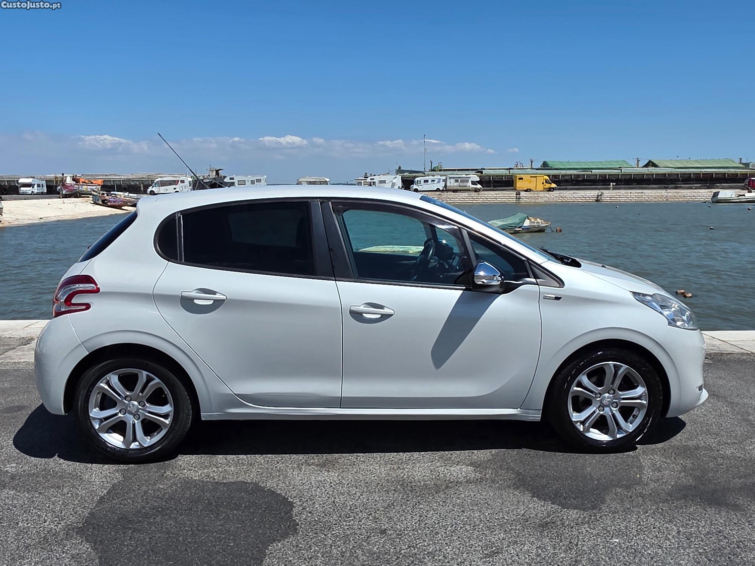 Peugeot 208 1.4 Hdi Style — fotografia 5