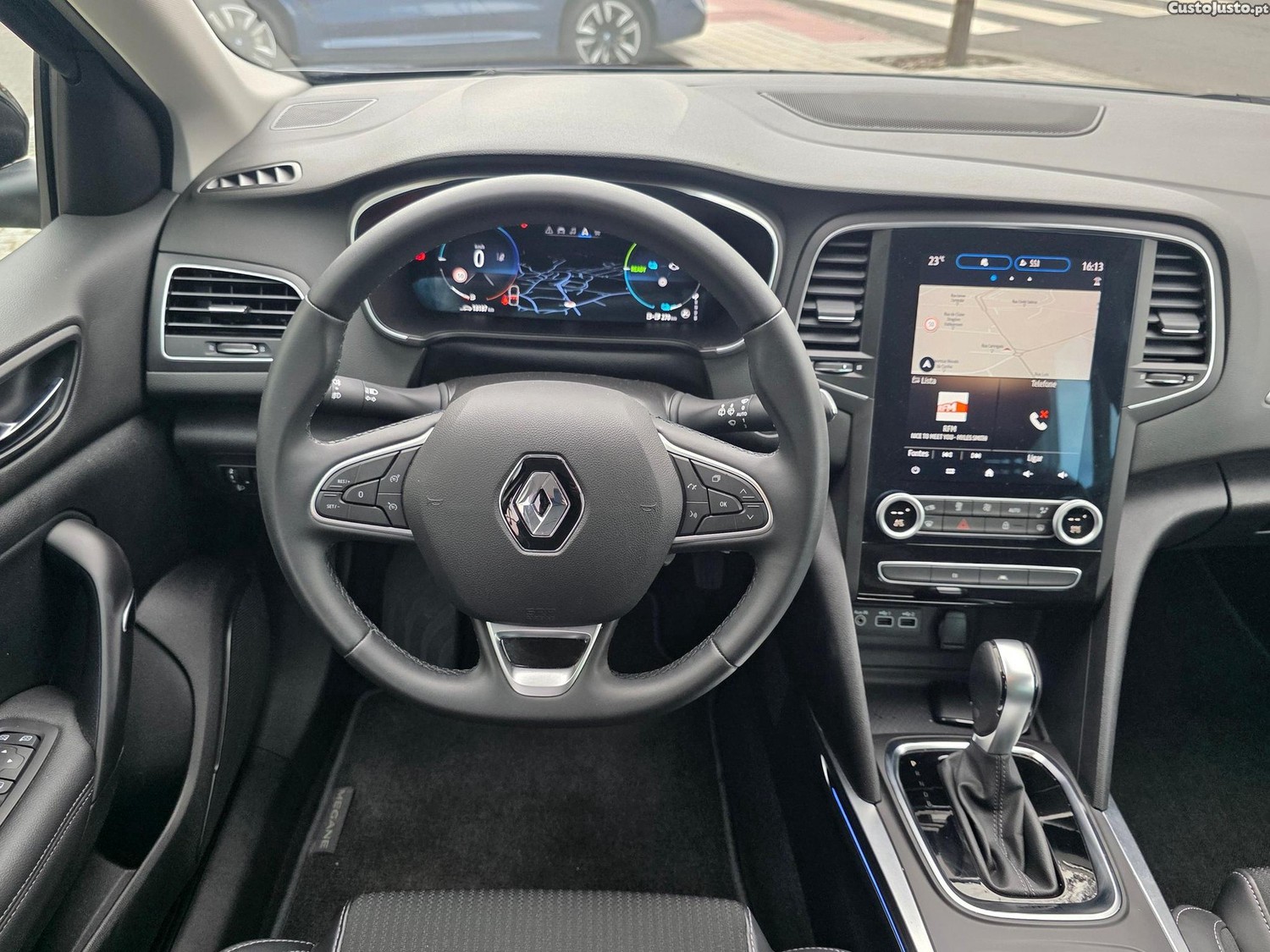 Renault Mégane Sport Tourer 1.6 E-Tech Plug In Hybrid — fotografia 7