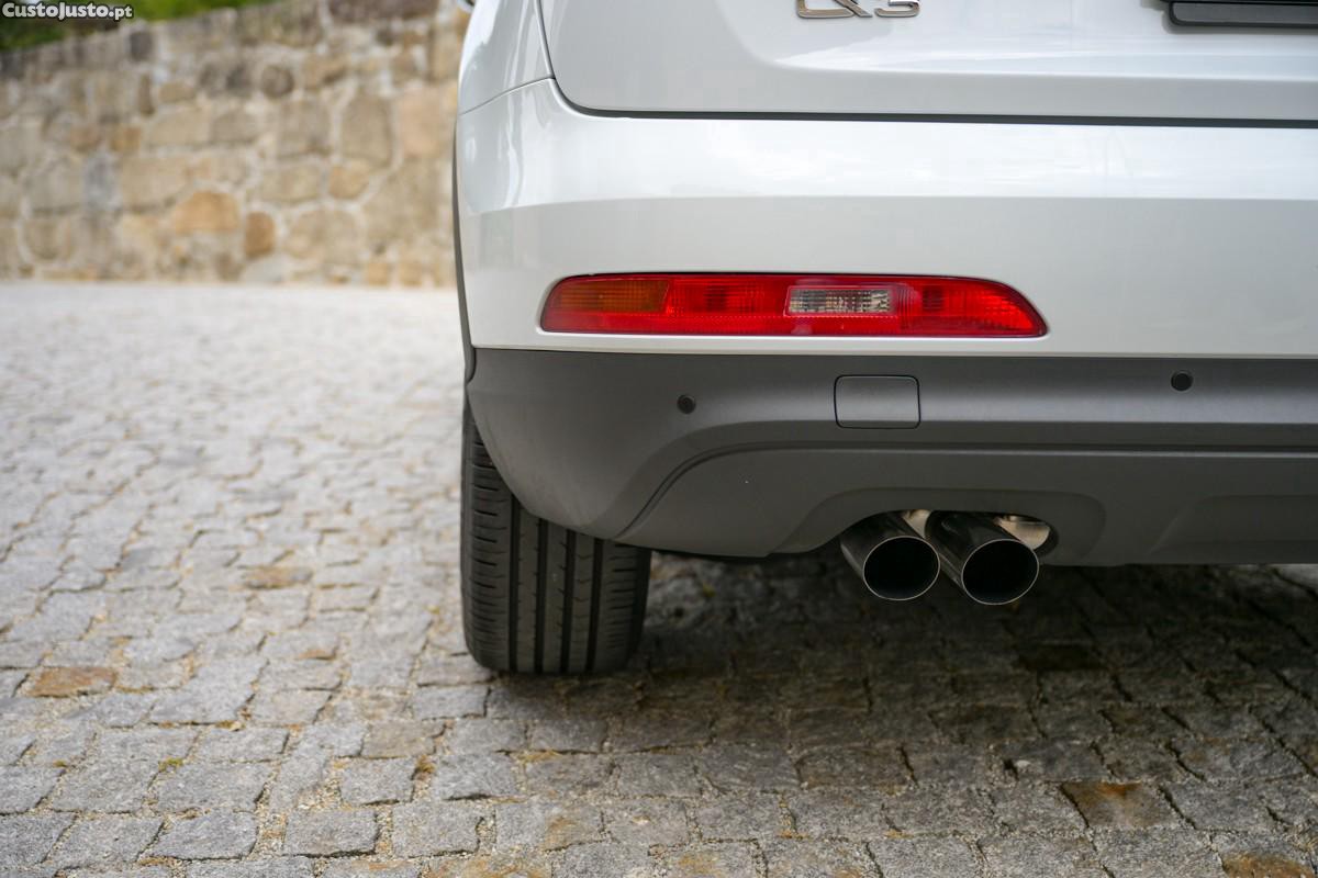 Audi Q3 2.0 TDi Attraction — fotografia 13