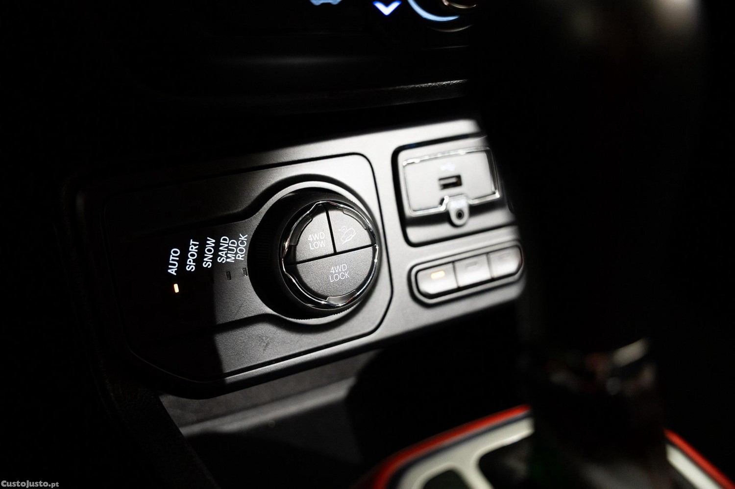 Jeep Renegade 1.3 TG Trailhawk — fotografia 12