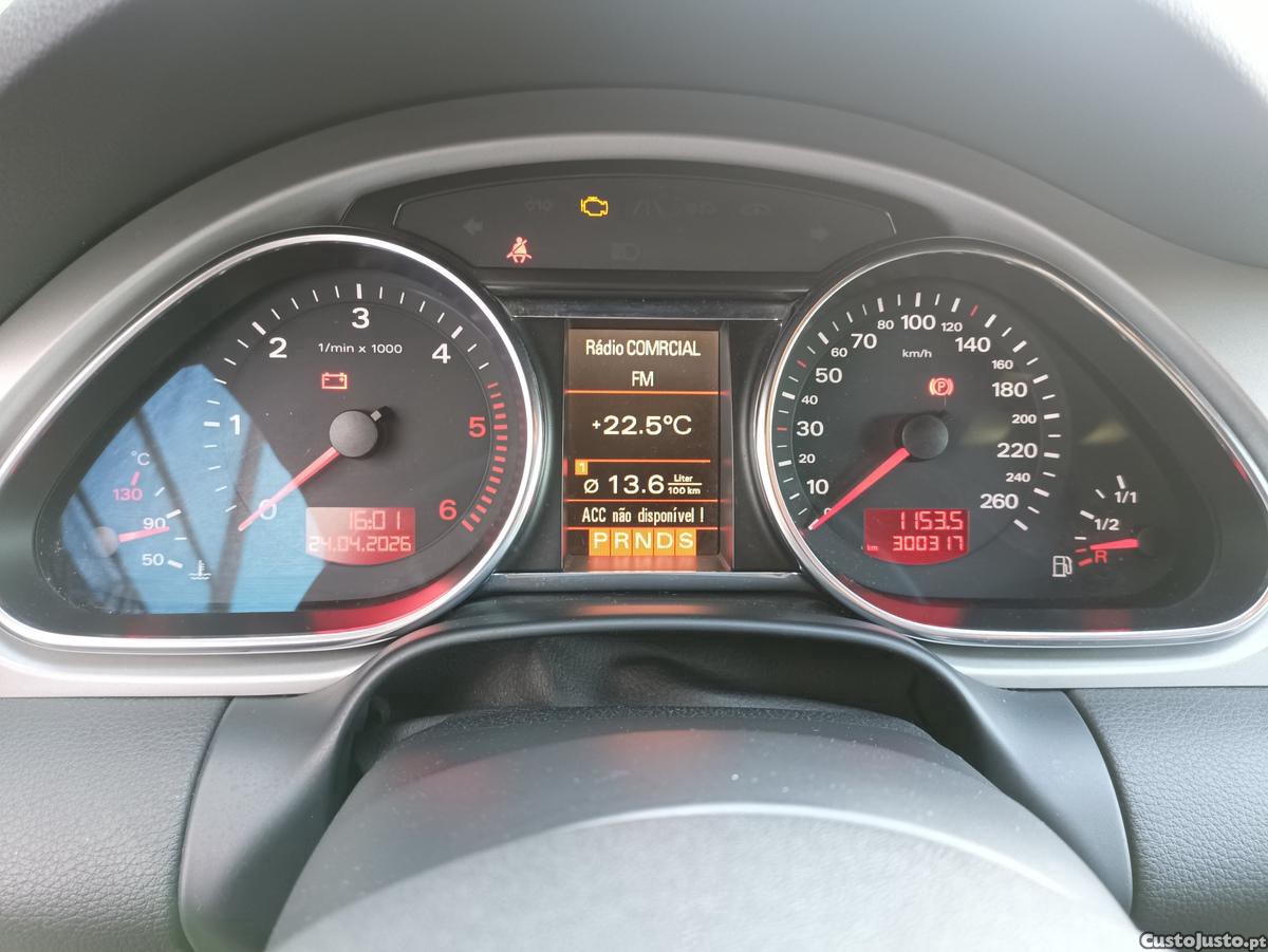 Audi Q7 V6 3.0TDI — fotografia 4