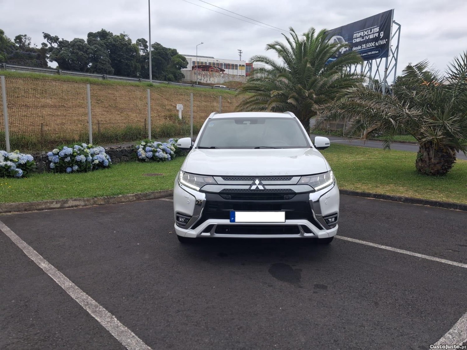 Mitsubishi Outlander 2.4 PHEV Instyle 230CV 2021 IVA Dedutível — fotografia 6