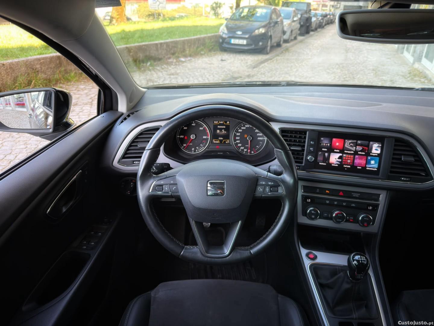 SEAT Leon 1.6 TDI Style S/S — fotografia 6