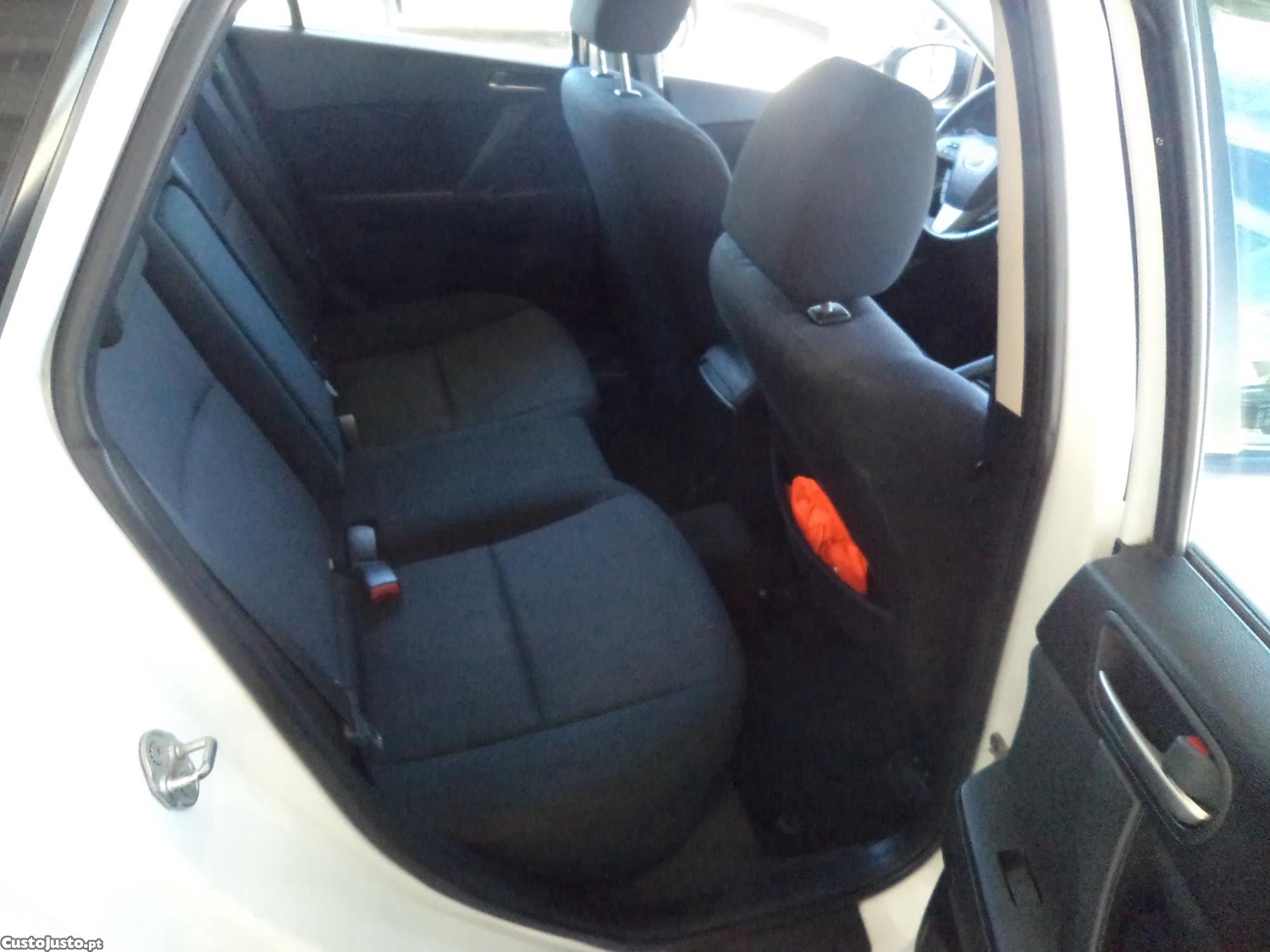 Mazda 3 1.6D — fotografia 4