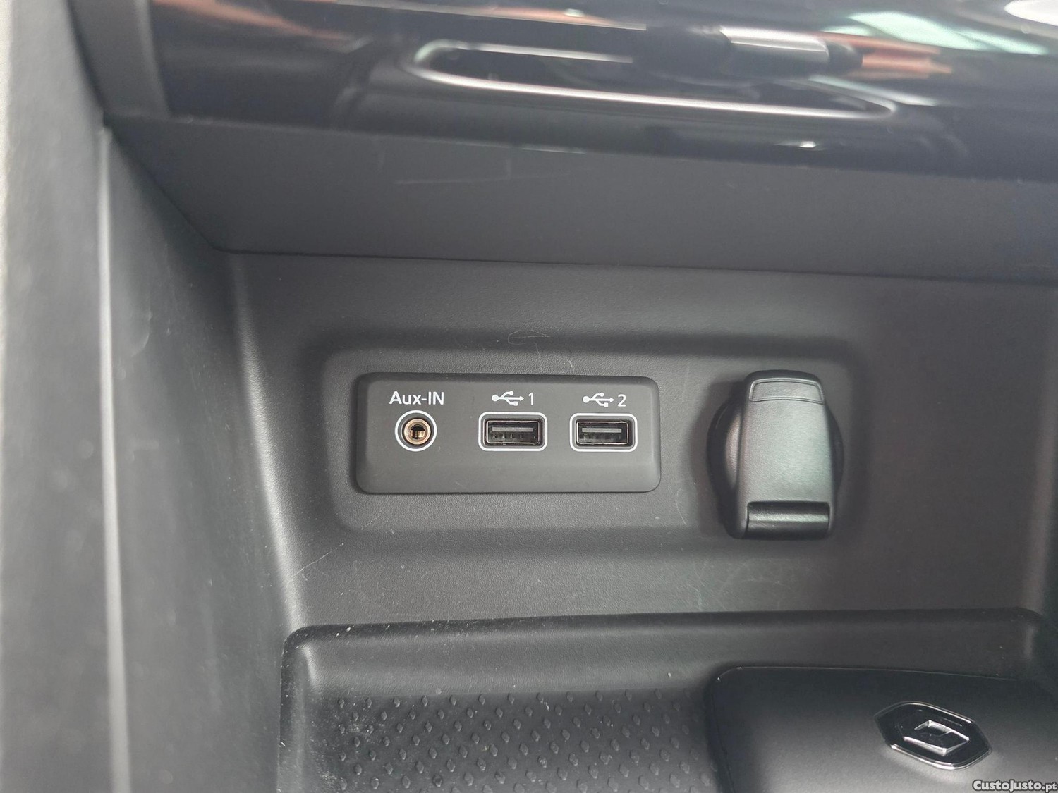 Renault Mégane Sport Tourer 1.6 E-Tech Plug In Hybrid — fotografia 13