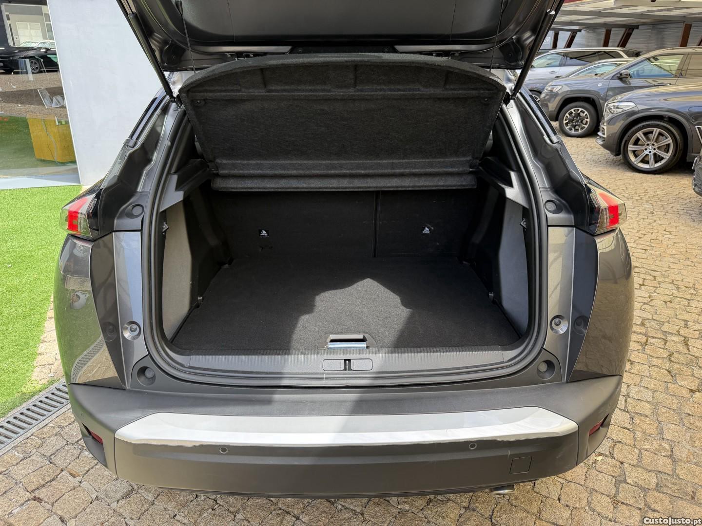Peugeot 2008 1.5 BlueHDi GT — fotografia 3