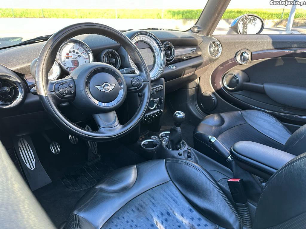 MINI Cabrio 2.0 Cooper SD 143 CV — fotografia 3