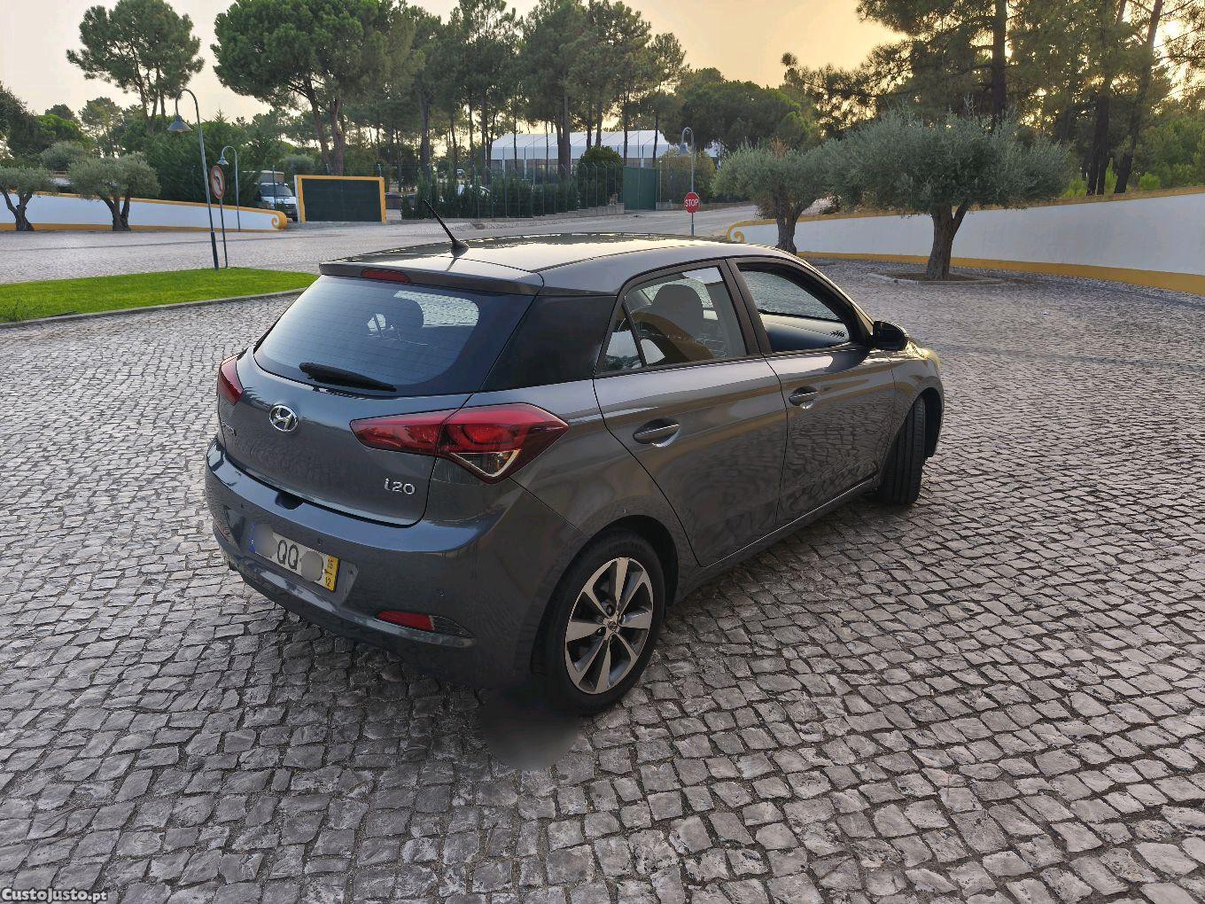 Hyundai i20 1.1 crdi — fotografia 4
