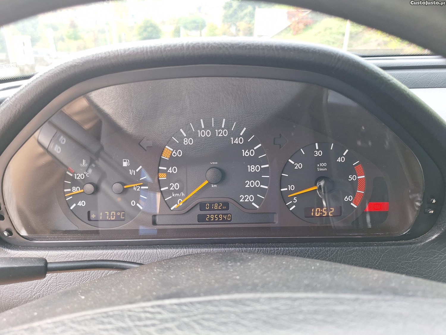 Mercedes-Benz C 220 CDI Espirit Automática 80euros/mês — fotografia 7