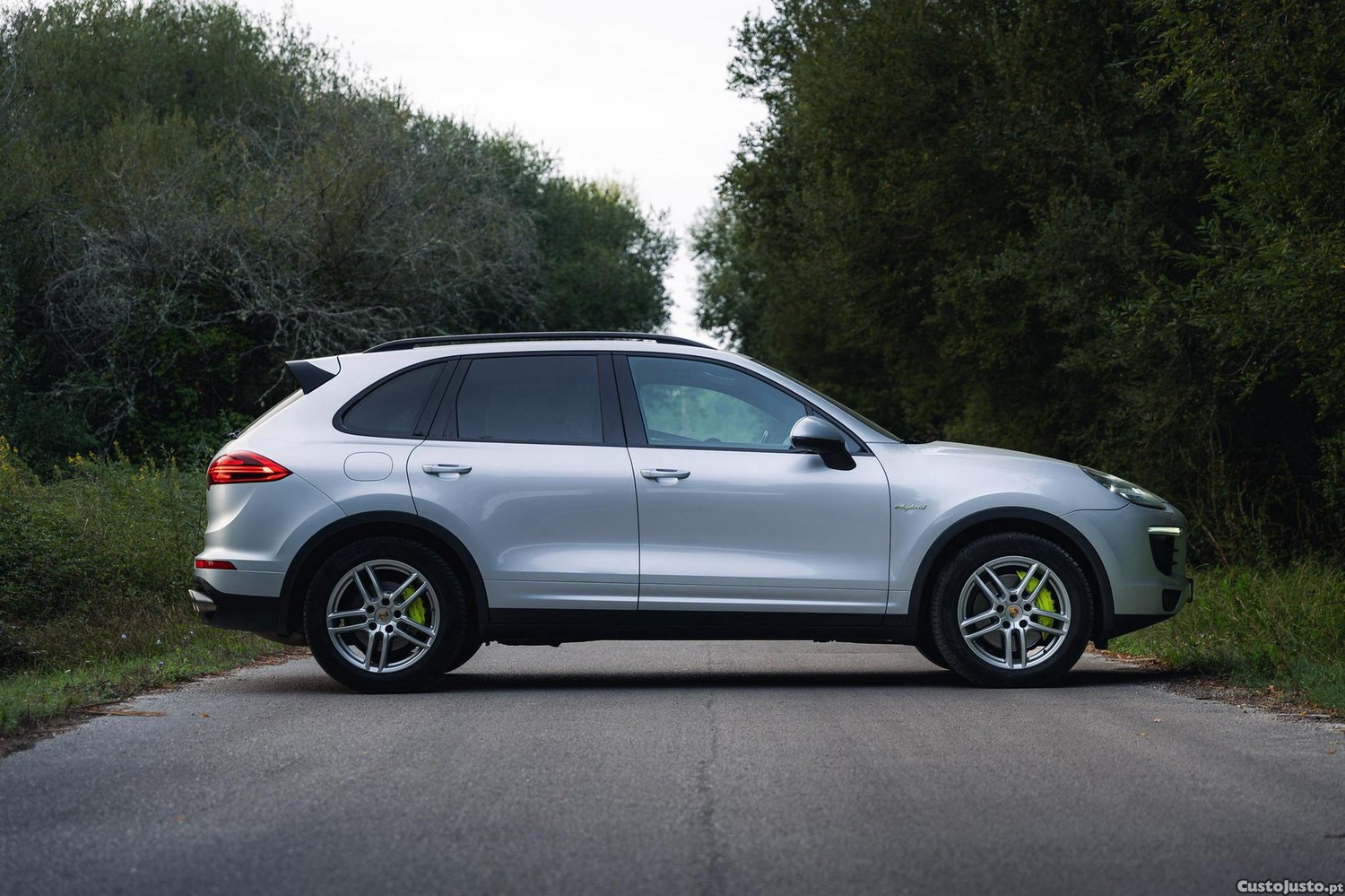 Porsche Cayenne S E-Hybrid — fotografia 14