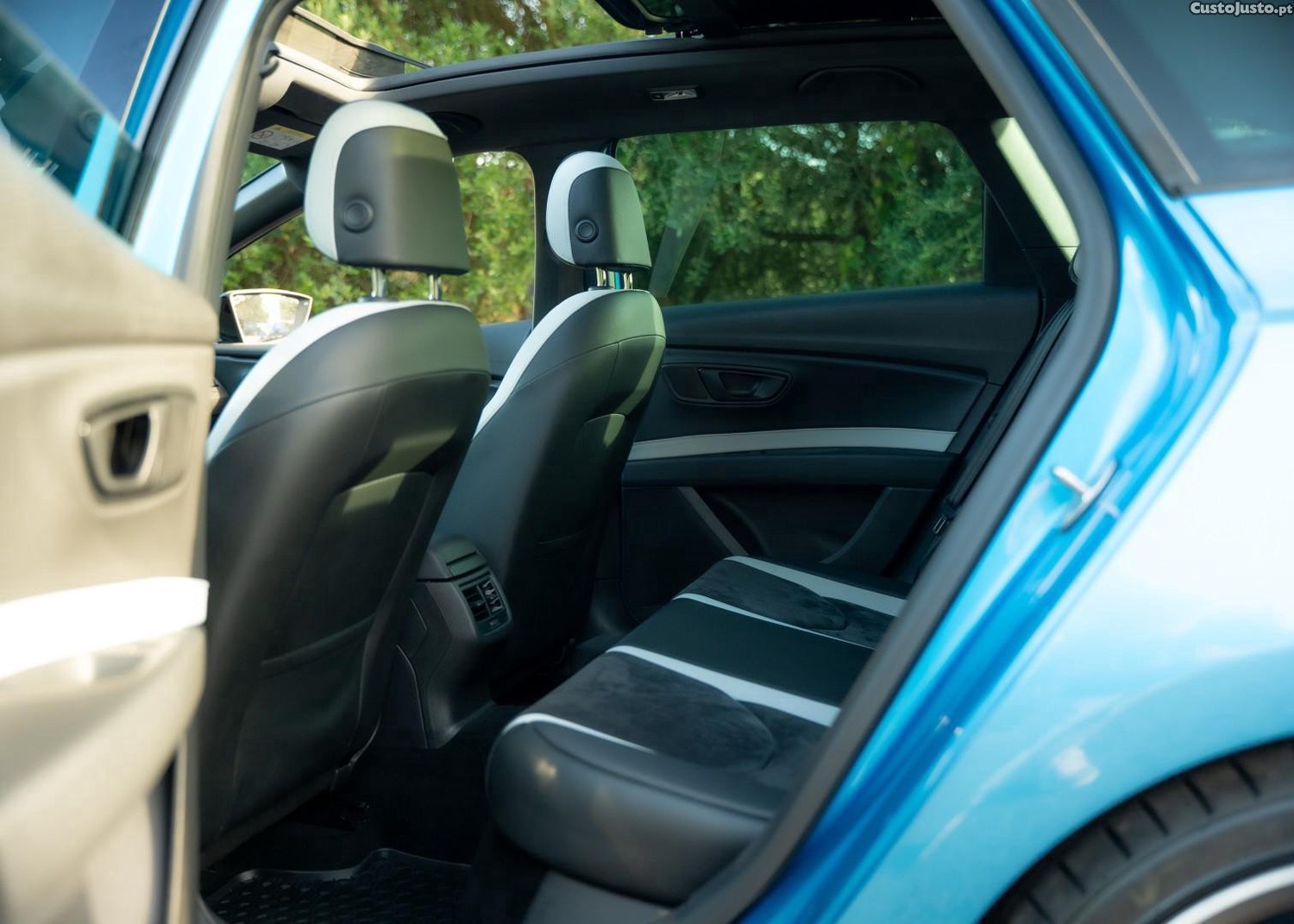 SEAT Leon 2.0 TSI S&S DSG Cupra 290 — fotografia 9