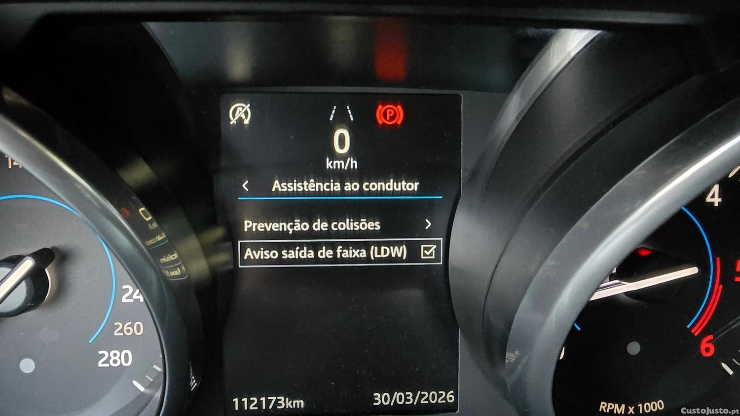 Jaguar XE 2.0 D R-Sport — fotografia 10