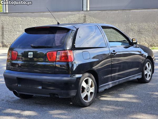 SEAT Ibiza 6K2 — fotografia 5