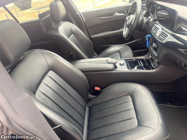 Mercedes-Benz CLS 350 350 Cdi PACK AMG — fotografia 6