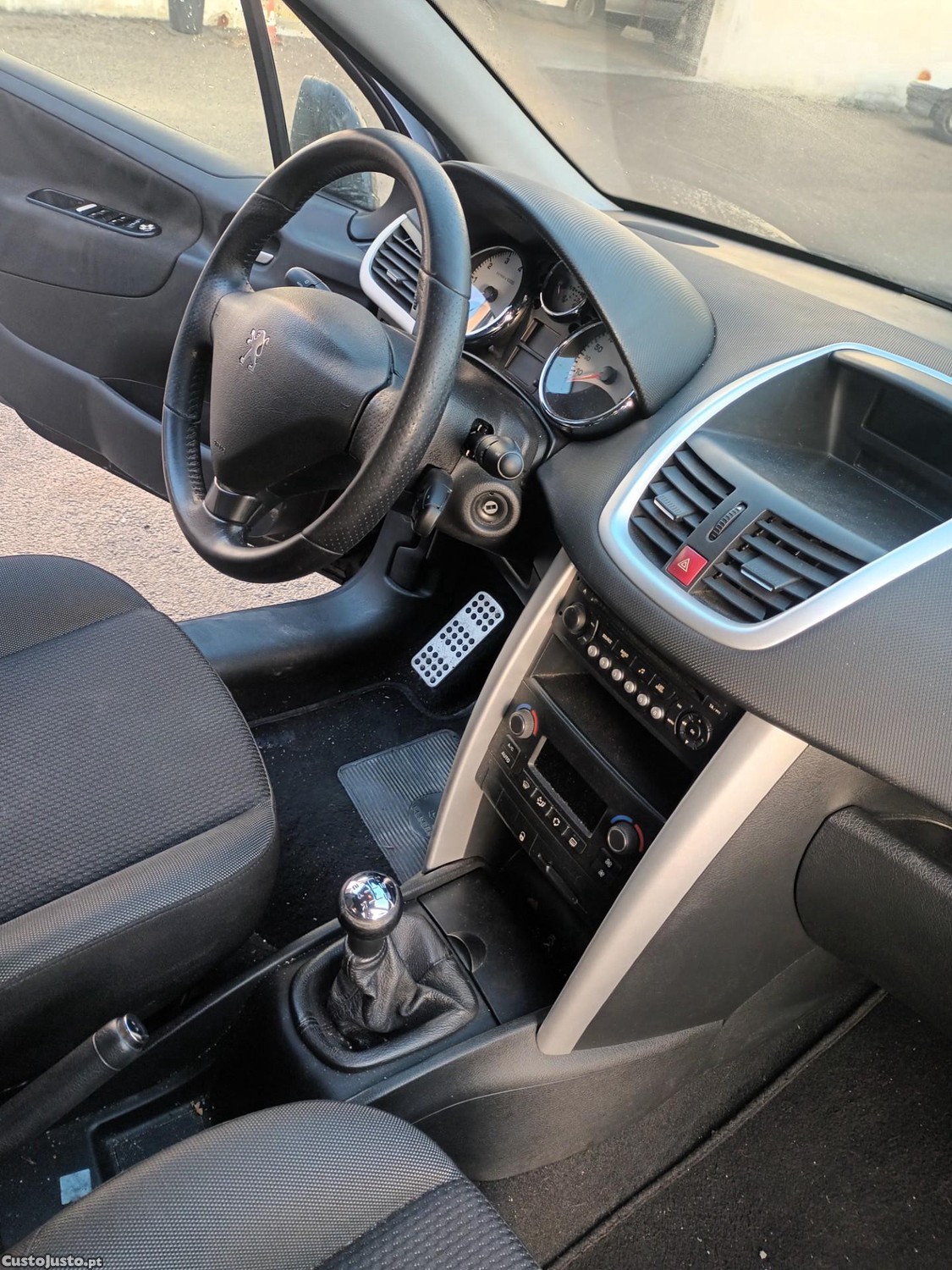 Peugeot 207 GASOLINA 1.4-ÚNICO DONO-POUCOS KMS — photo 3