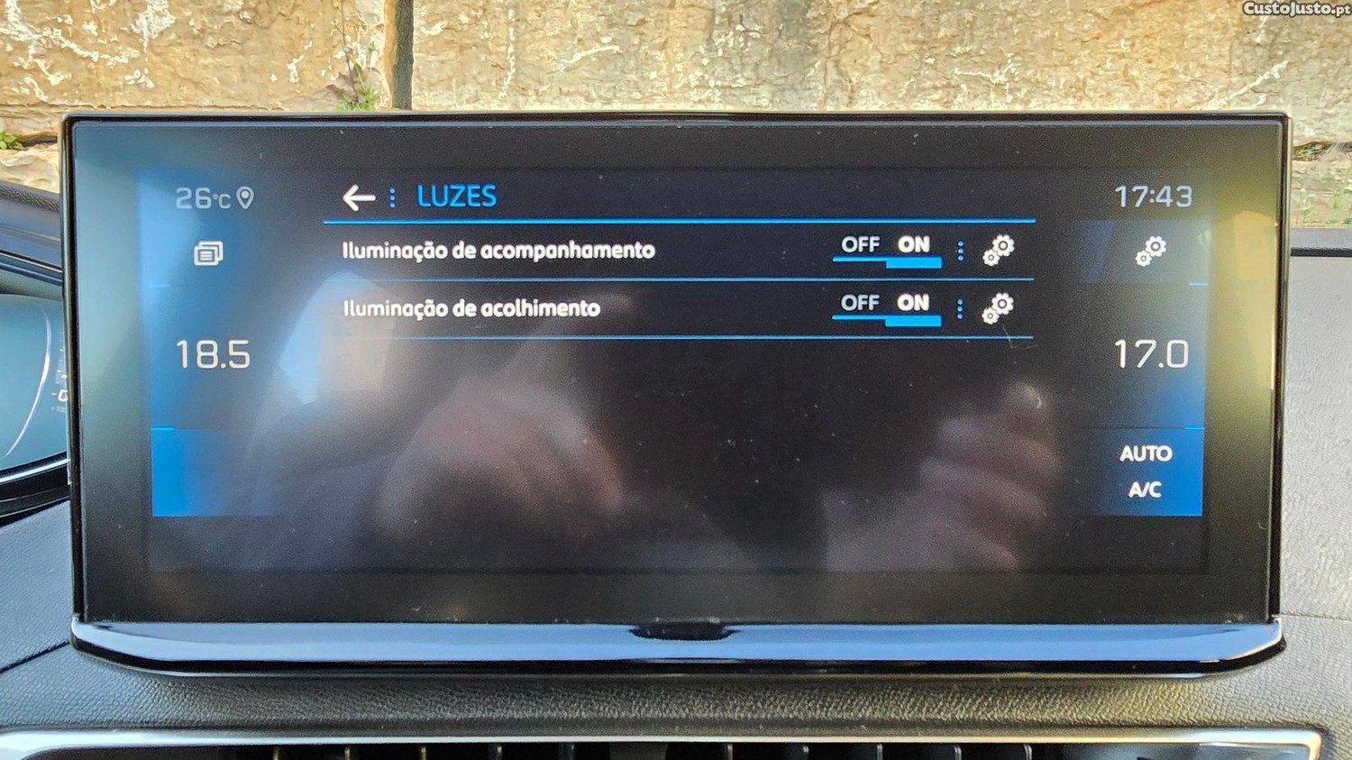 Peugeot 3008 1.5 BlueHDi Active — fotografia 3