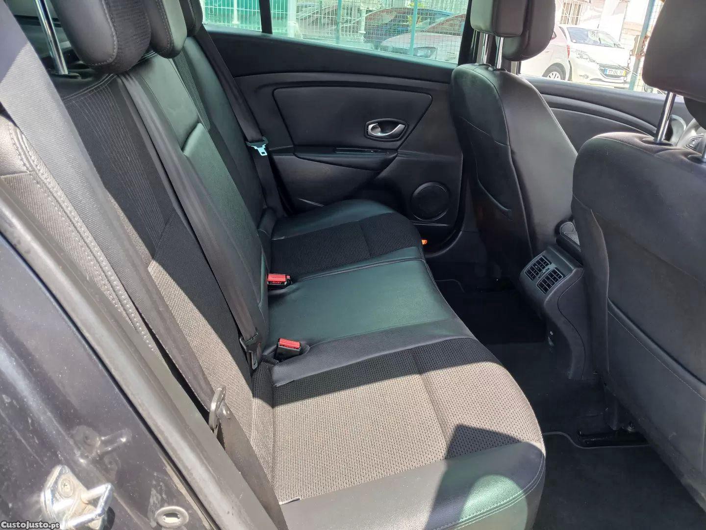 Renault Mégane 1.5 dci luxe — fotografia 6