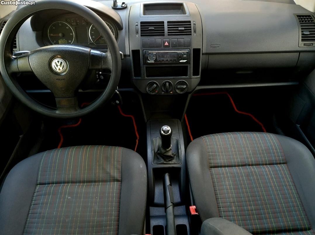 Volkswagen Polo 1.4Tdi Confortline AC — fotografia 4