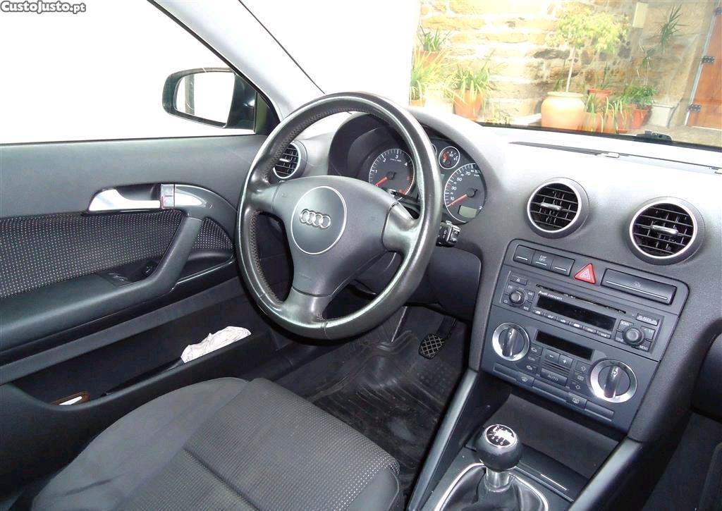 Audi A3 2.0 TDI Sport (140cv) (3p) — photo 3