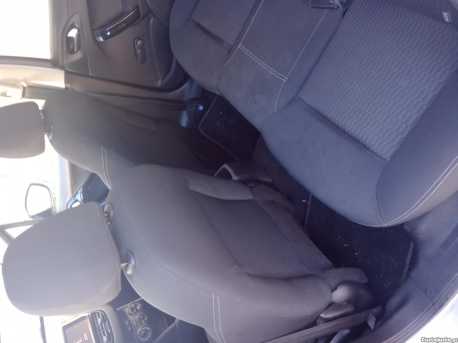Peugeot 208 1.2 Style — photo 5