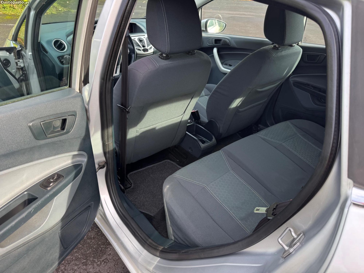 Ford Fiesta 1.4 TDCI 1 só proprietária 64.000 kms — photo 5