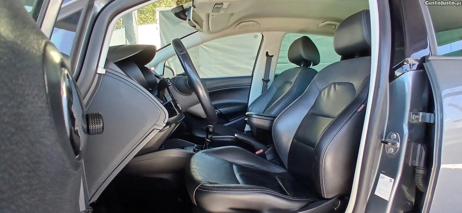 SEAT Ibiza ST 1.2 TDI — fotografia 8
