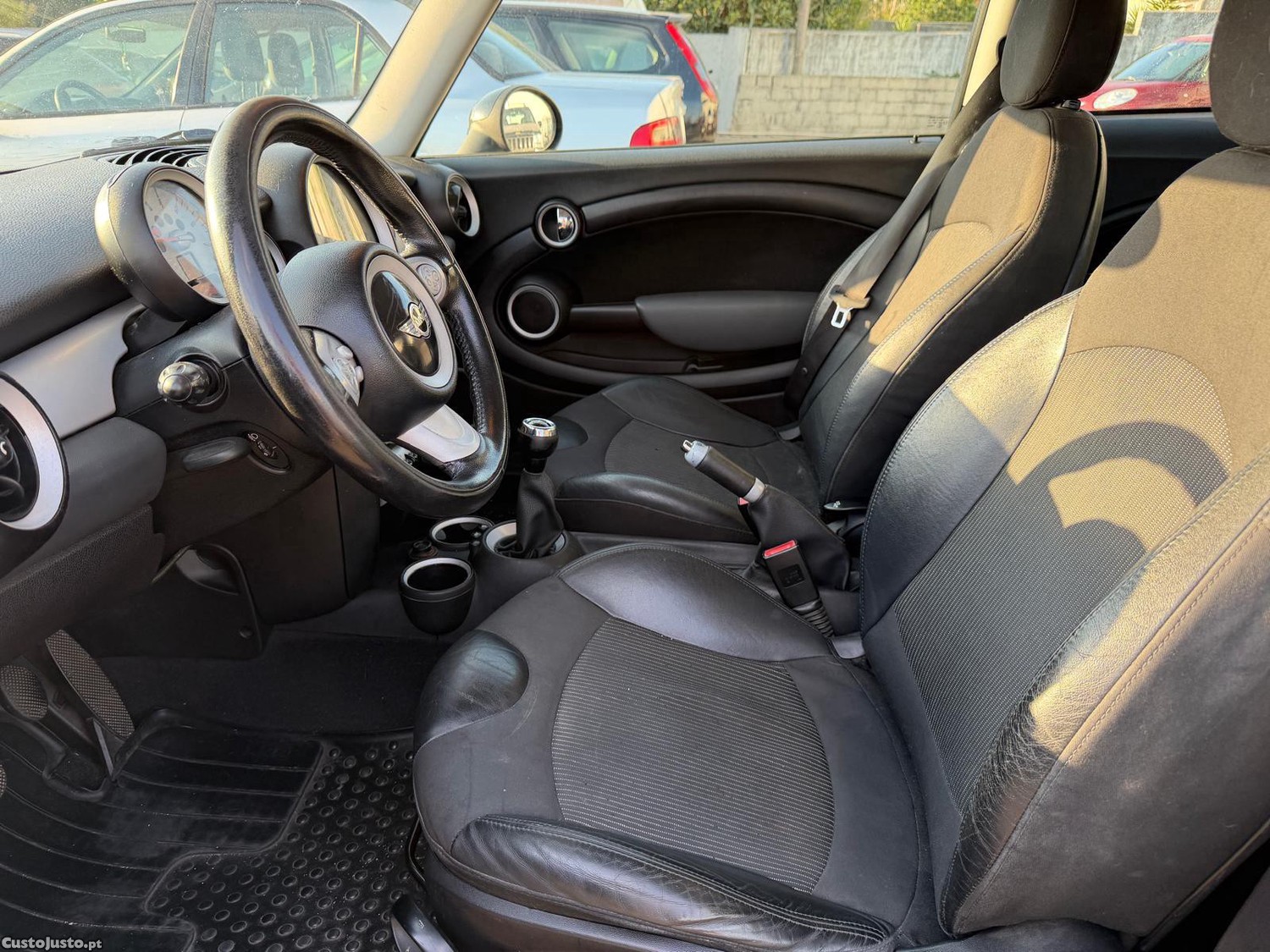 MINI Cooper 1.6D 110Cv — fotografia 5