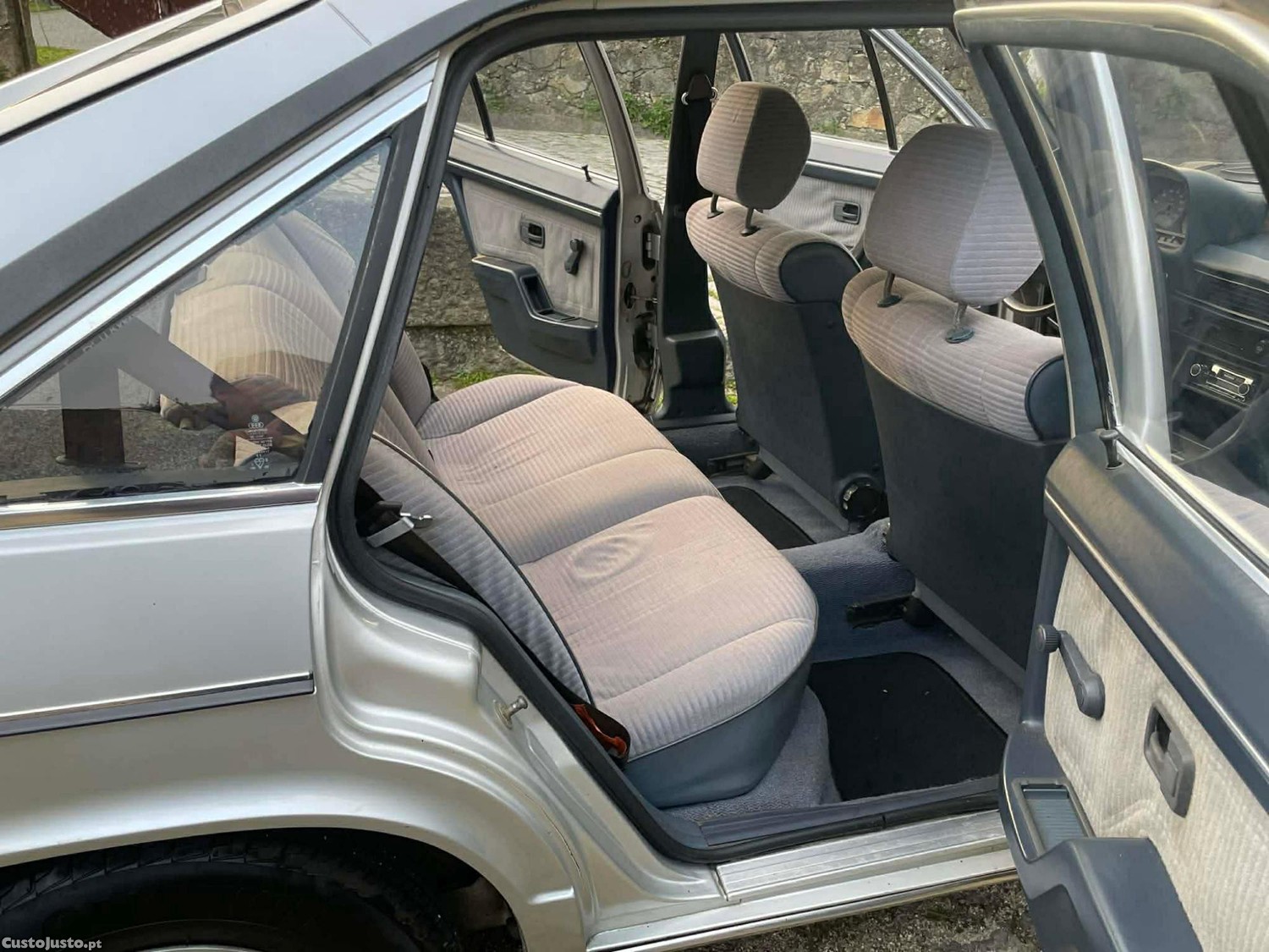 Audi 100 Avant L — fotografia 2