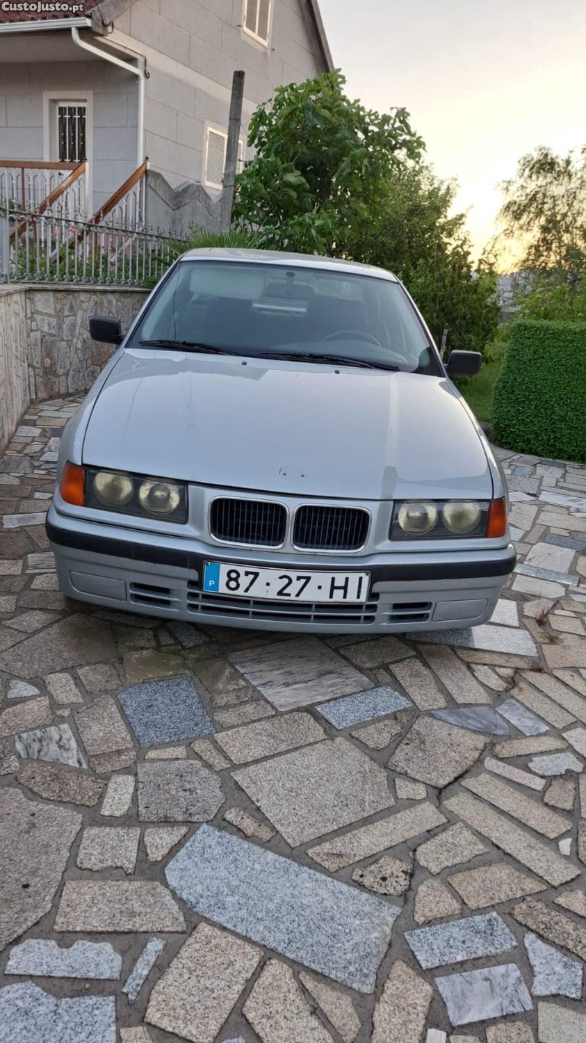 BMW 318 tds — fotografia 3