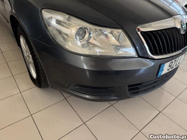 Skoda Octavia break 1.6 TDI GREENLINE — fotografia 9