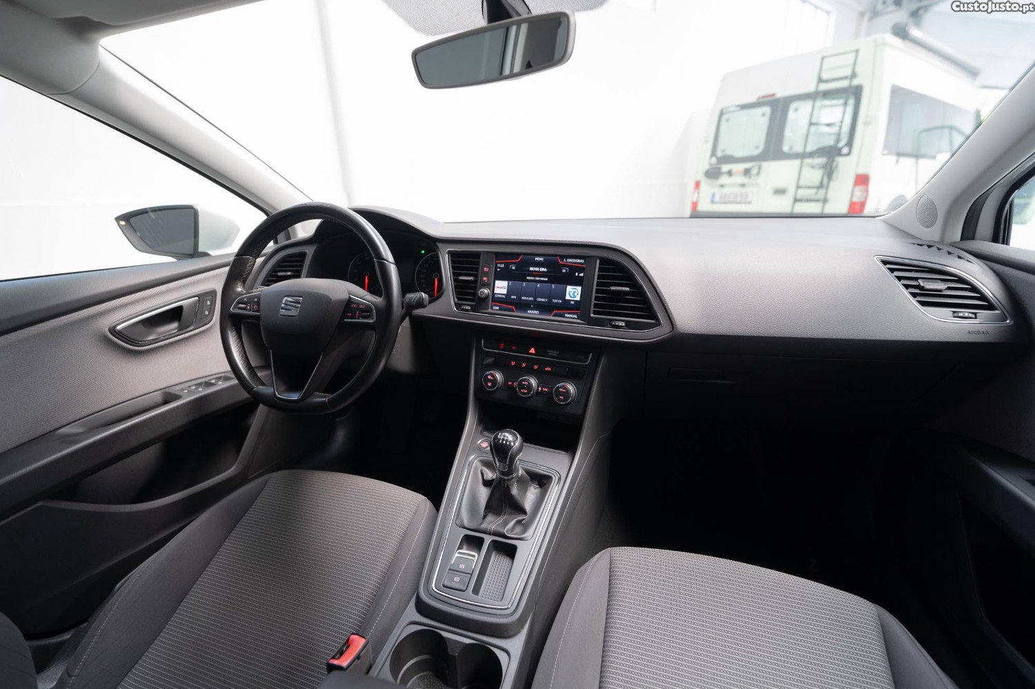 SEAT Leon 1.0 EcoTSI Style — fotografia 21