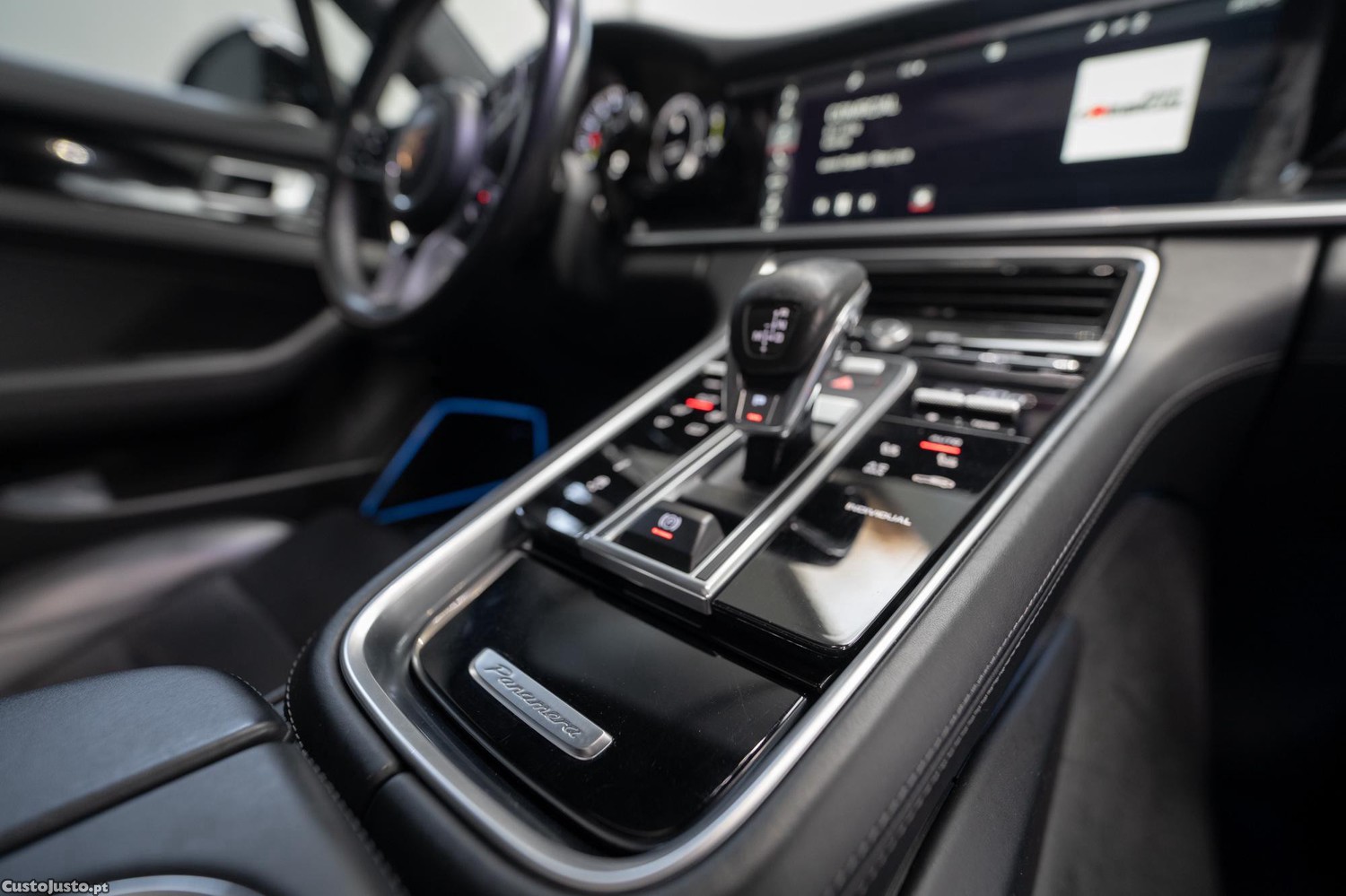 Porsche Panamera Sport Turismo Turbo S E-Hybrid — fotografia 16