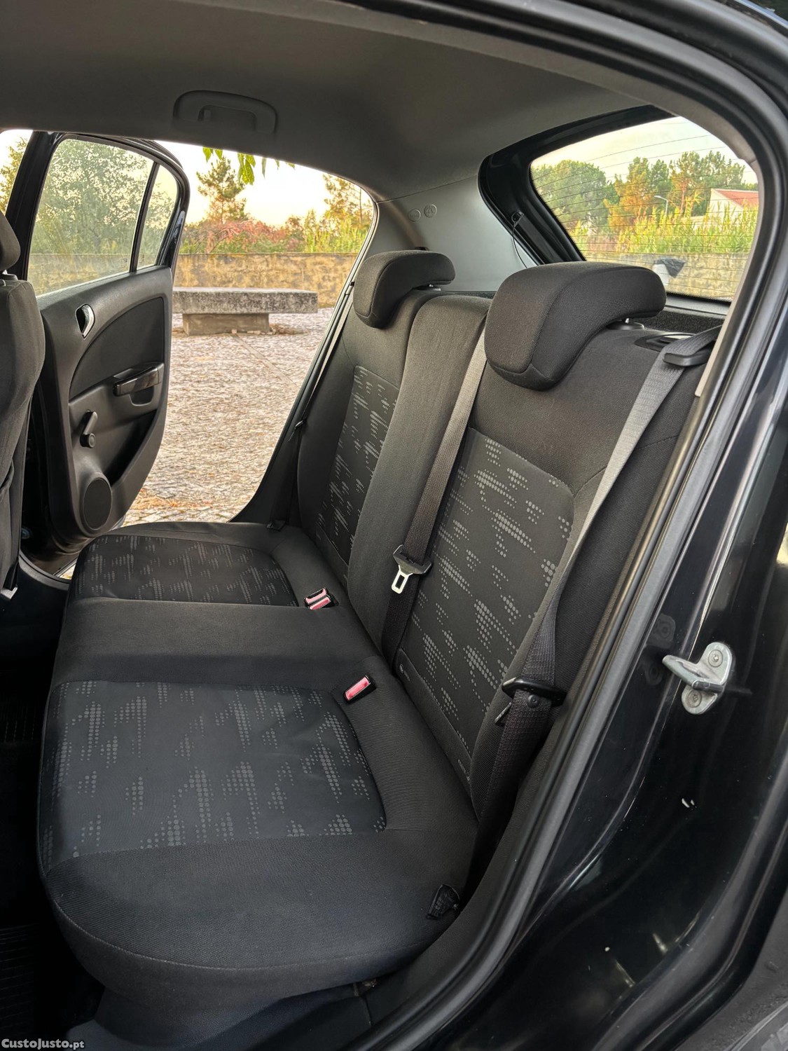 Opel Corsa 1.2i 134Mil Motor Refeito — fotografia 4