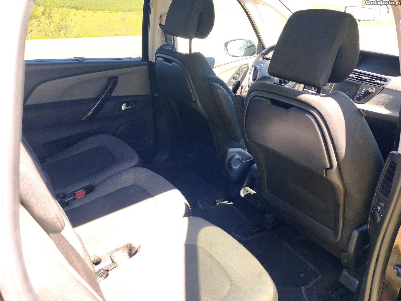 Citroën C4 Spacetourer BlueHDI — fotografia 3