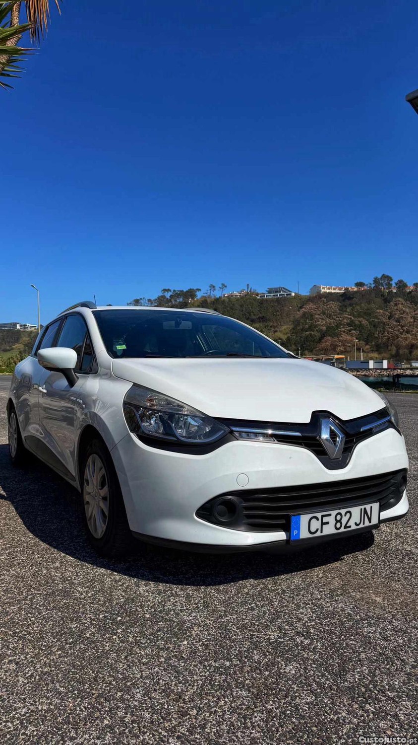 Renault Clio Sport Tourer 1.5 CDI Energy — photo 2
