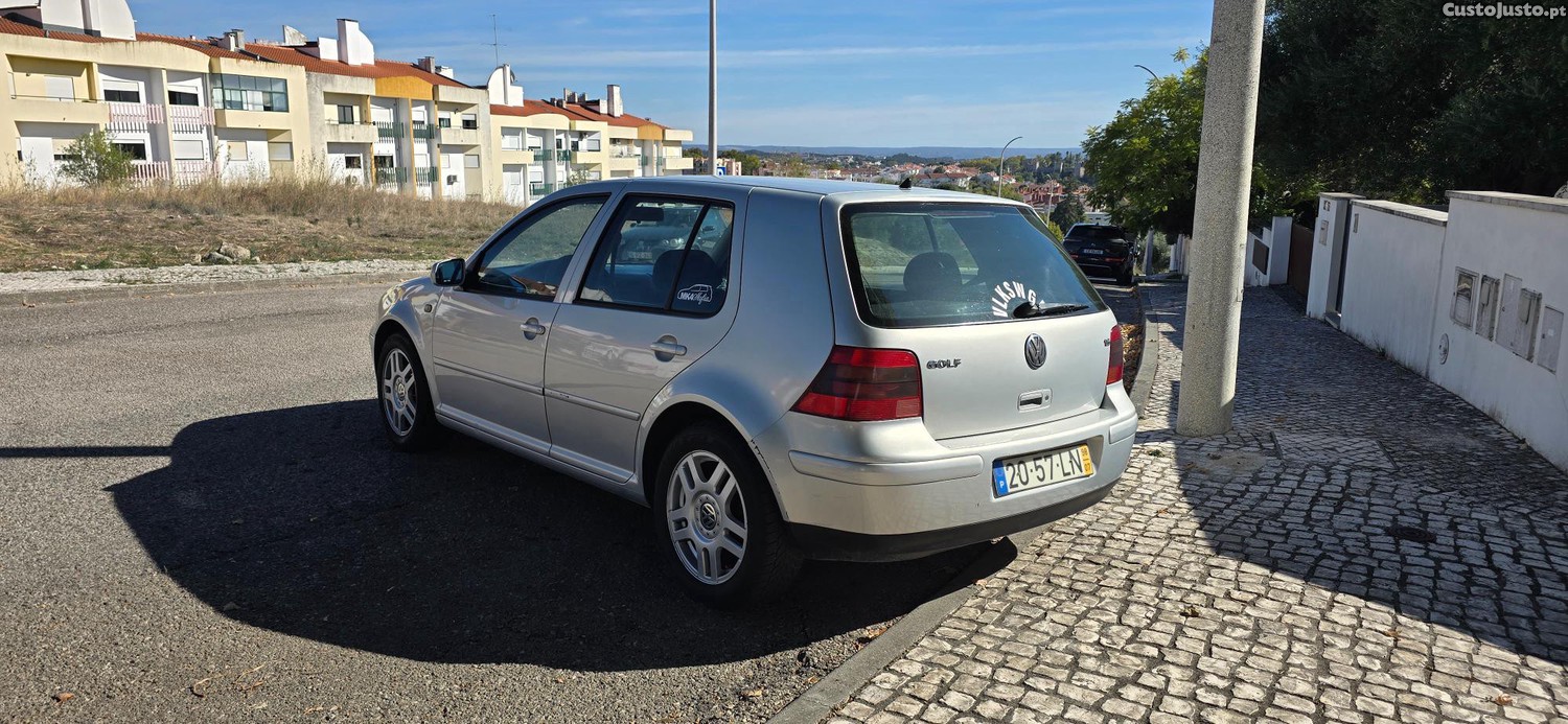 VW Golf 1.600 — photo 4