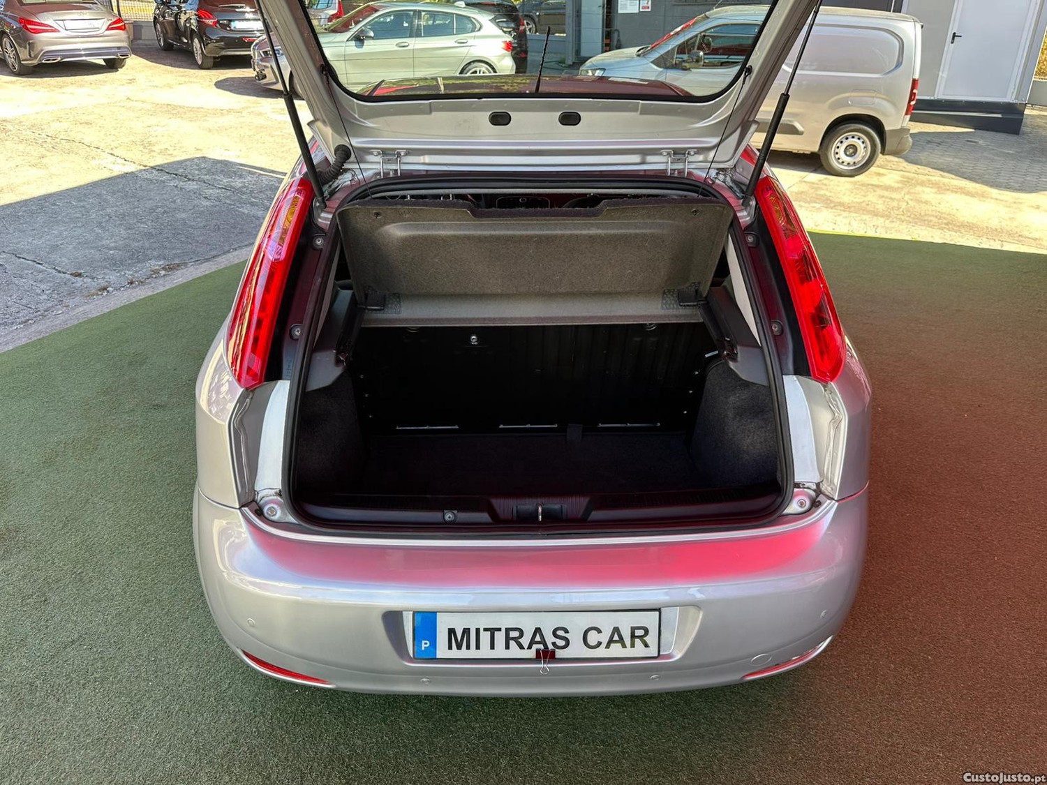 Fiat Punto 1.3 Multijet — fotografia 14