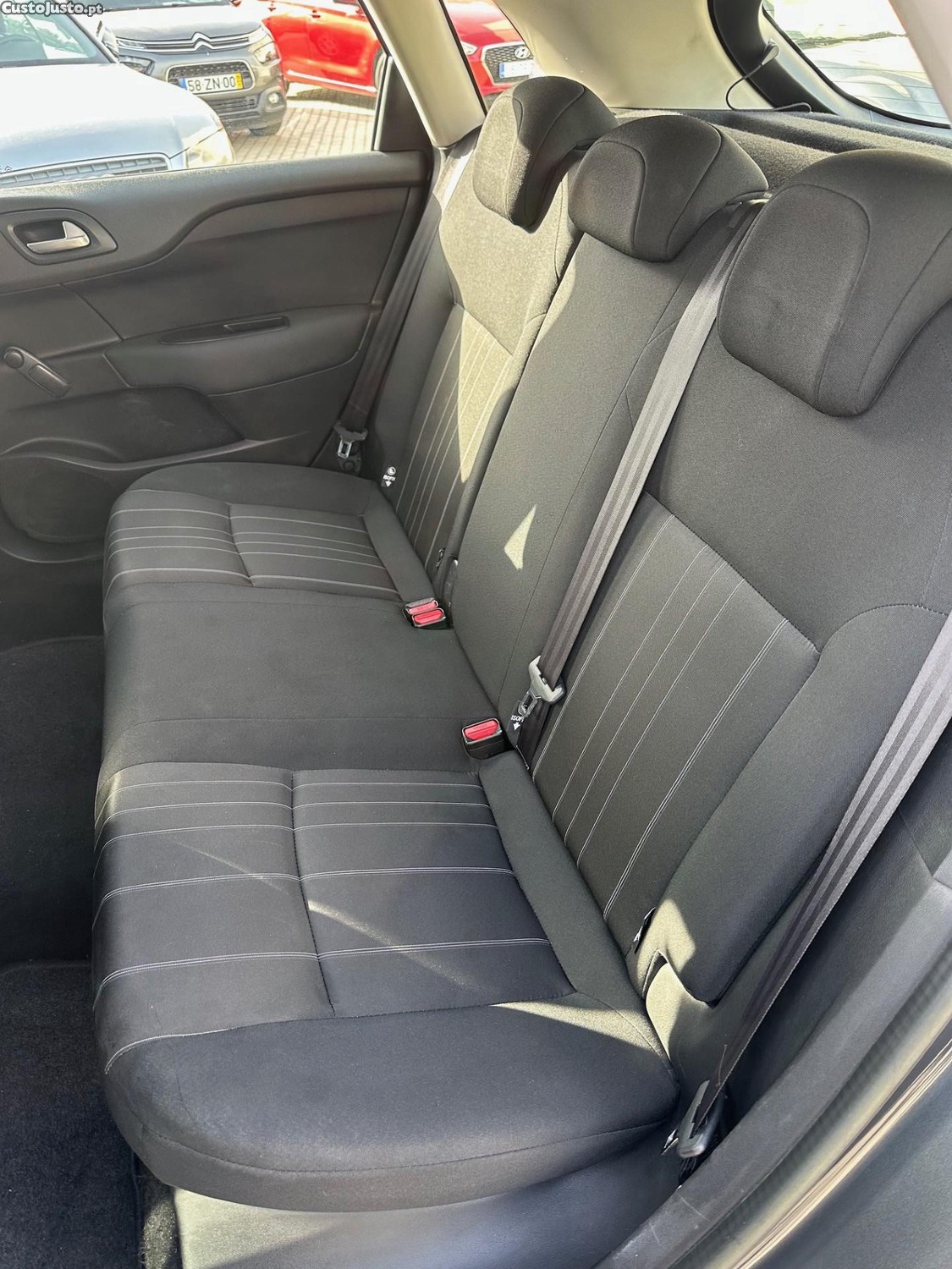 Citroën C4 1.6 HDI 92 Cv — fotografia 4