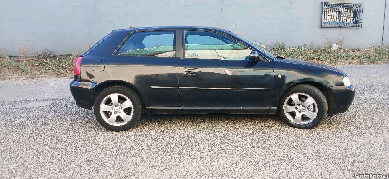 Audi A3 1.8 — fotografia 9