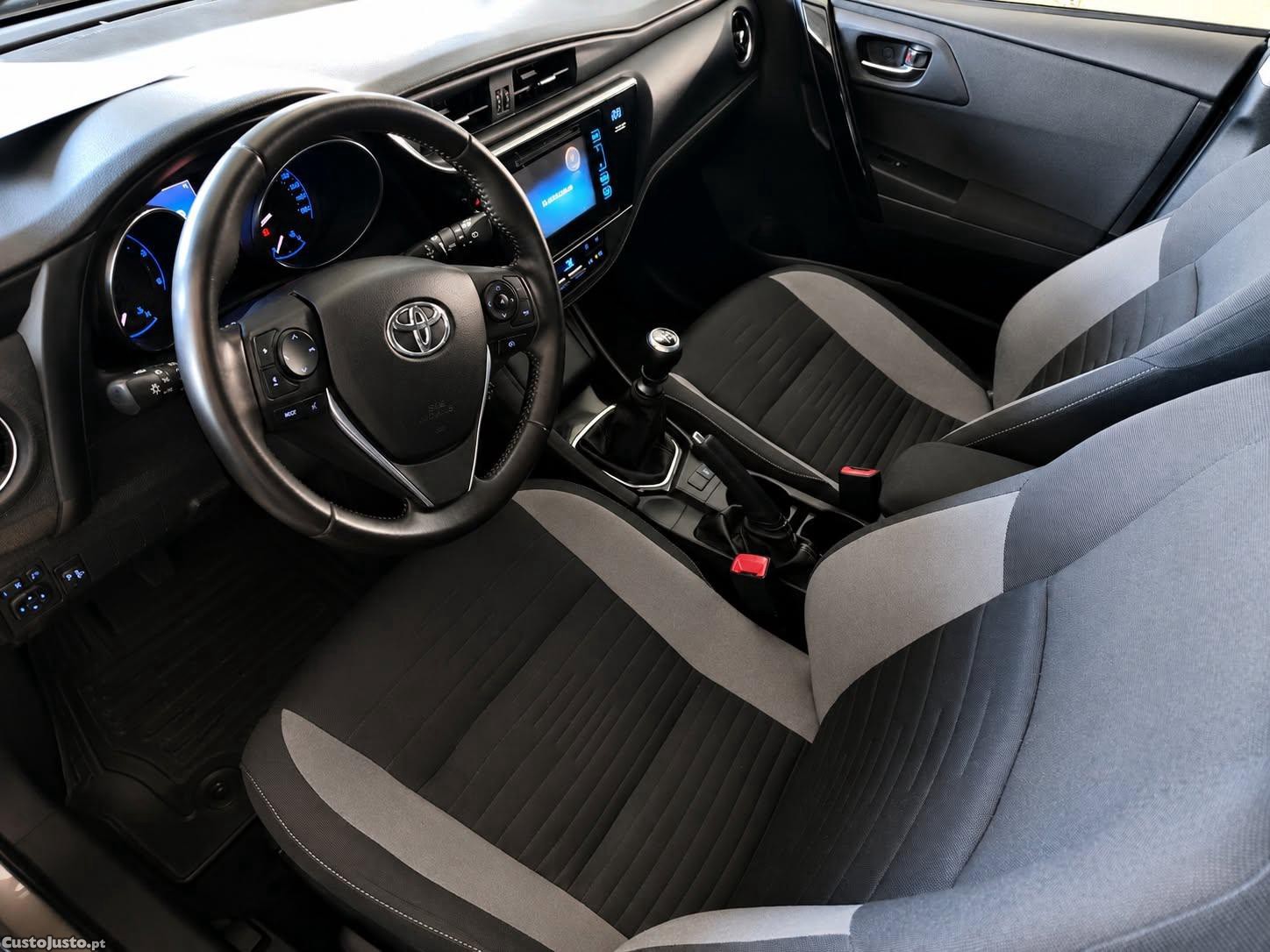 Toyota Auris TOURING SPORTS 1.6D-4D EXCLUSIVE — fotografia 2