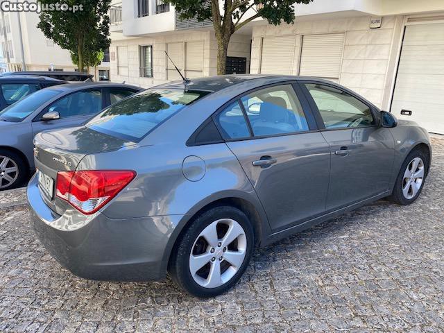 Chevrolet Cruze 1.6 LS — fotografia 4