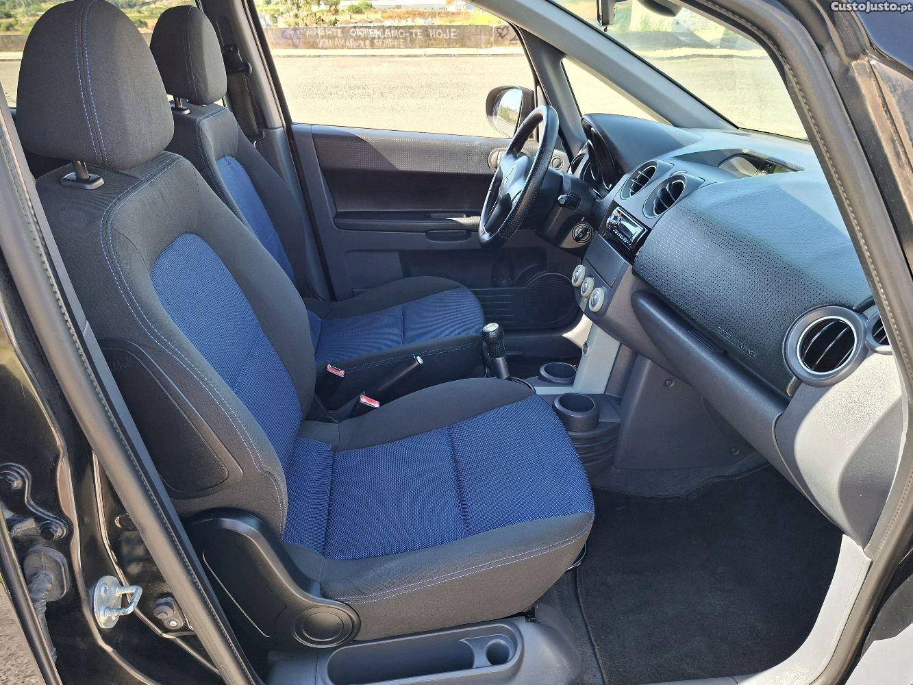 Mitsubishi Colt 1.1i Inform 75cv AC — fotografia 3