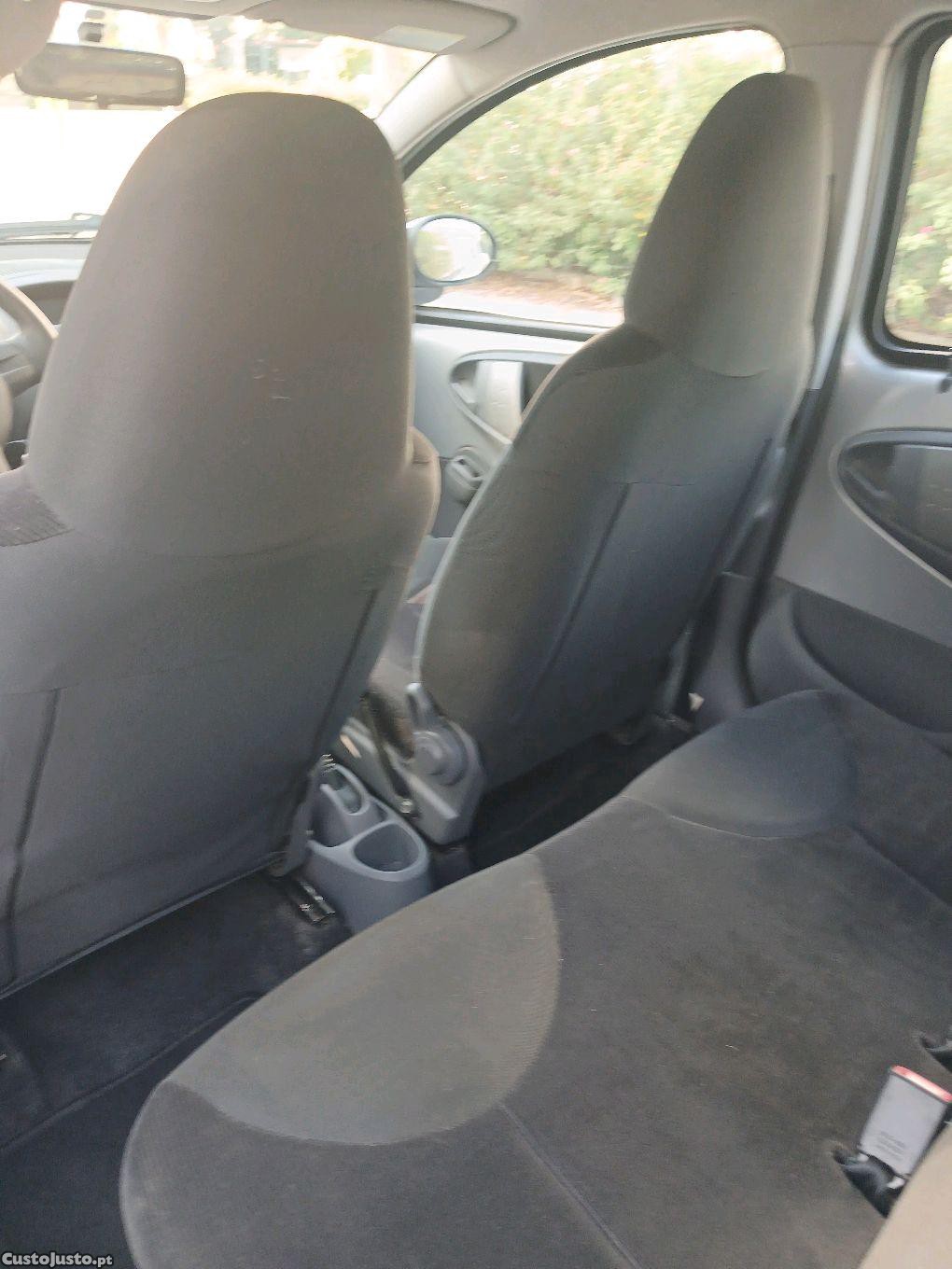 Citroën C1 1.4 — fotografia 2