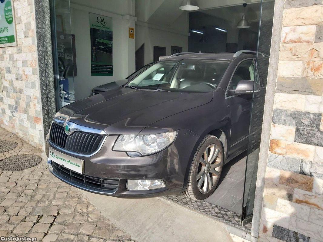 Skoda Superb 2.0 tdi elegance — photo 2