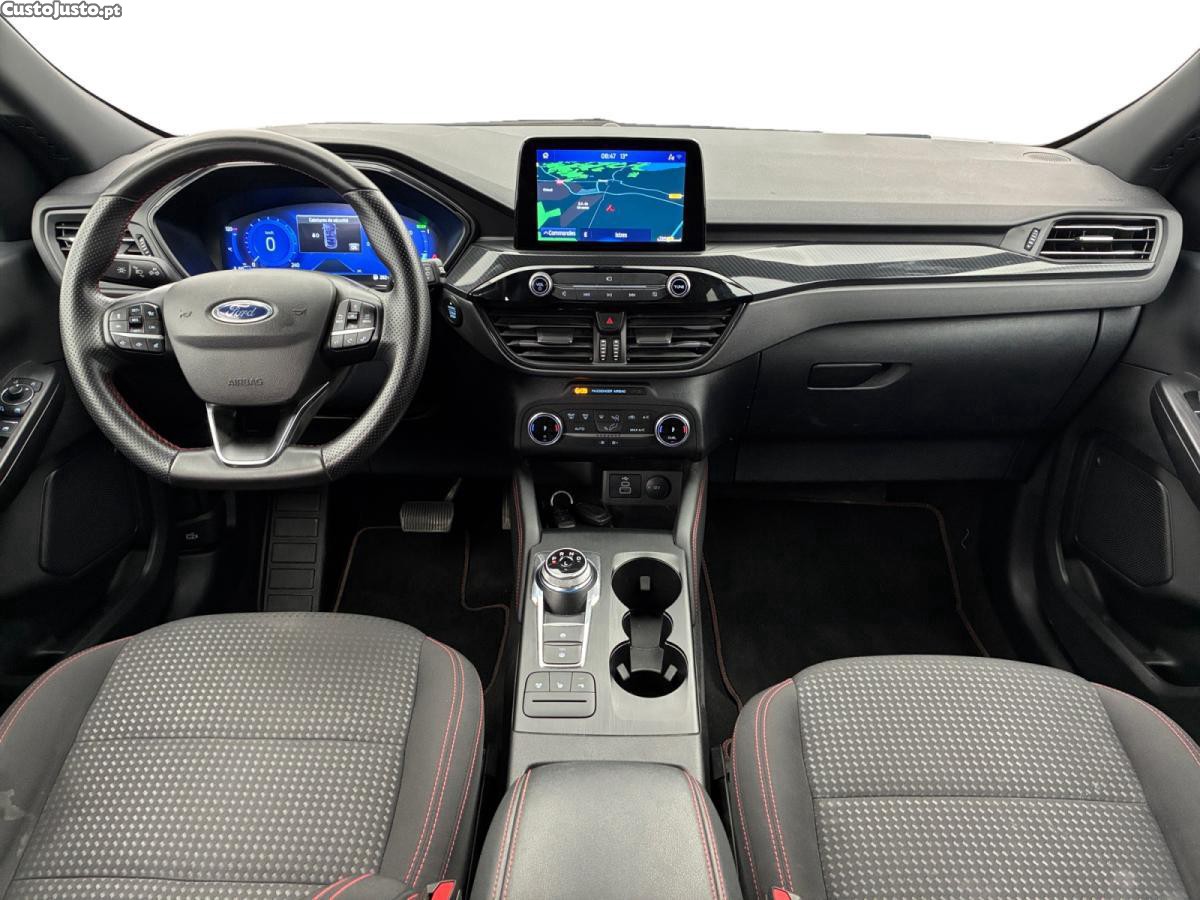 Ford Kuga 2.5 FlexiFuel FHEV ST-Line — fotografia 6