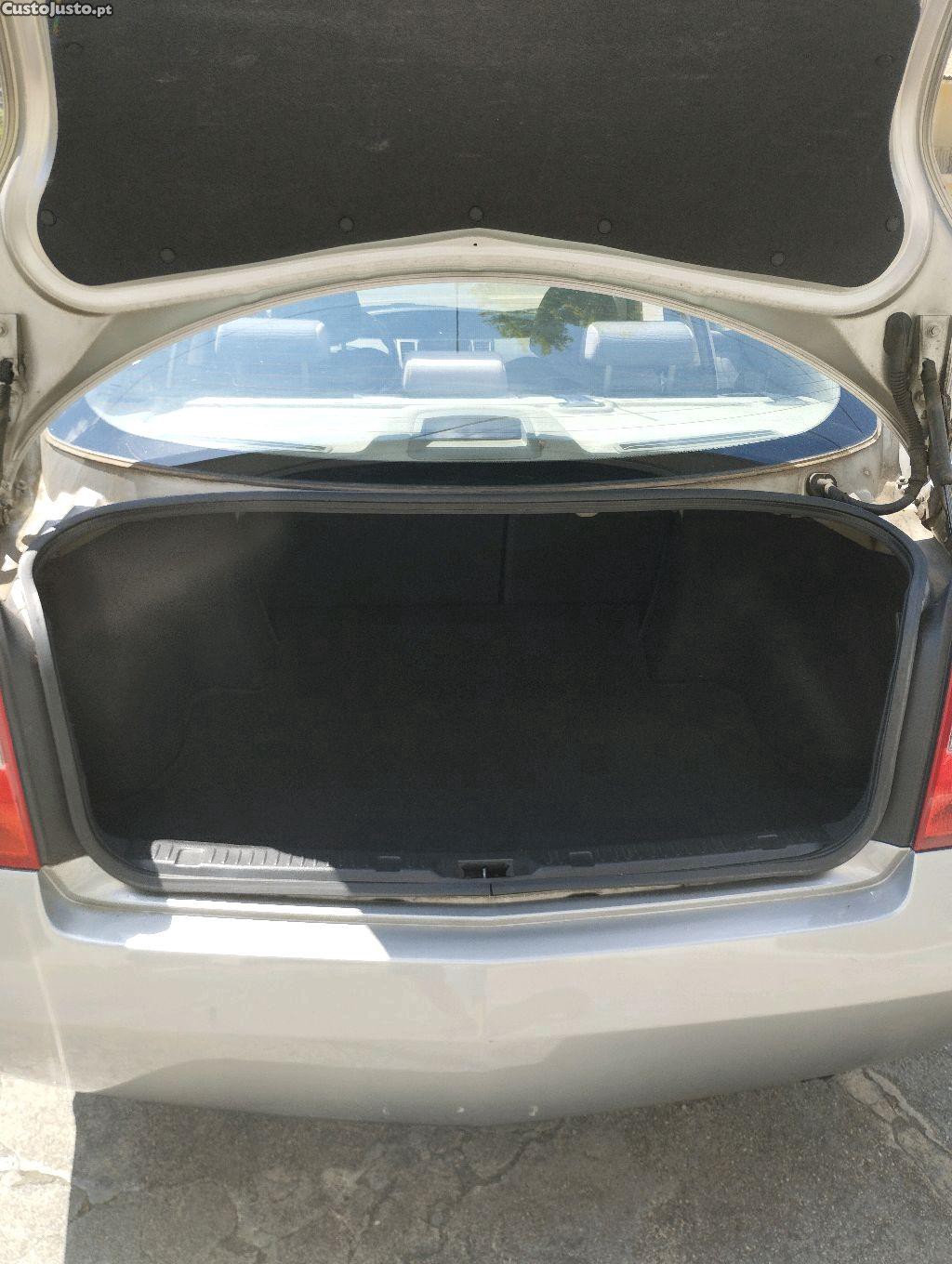 Nissan Primera 1.600cc (Ano 2005 com GPS) — fotografia 2