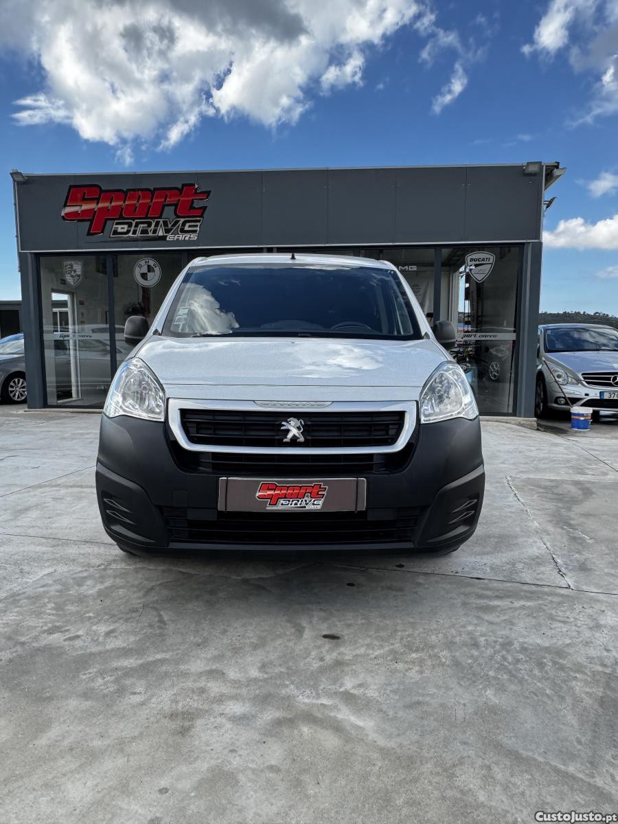 Peugeot Partner 1.6 — fotografia 6